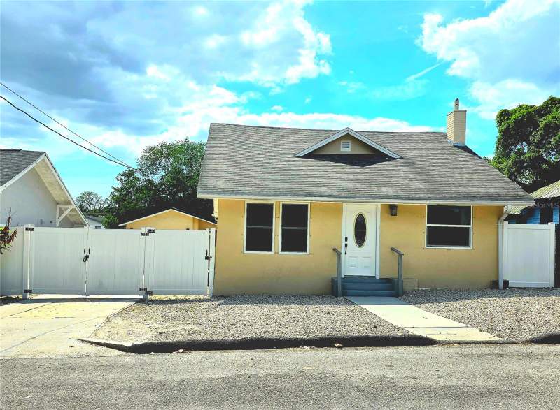 8514 N MITCHELL AVENUE home for sale in Sulphur Springs