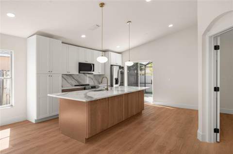 2810 Palm Isle Way, Orlando FL - photo 6 of 58