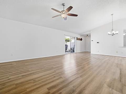 4952 Heron Run Circle, Leesburg FL - photo 15 of 58