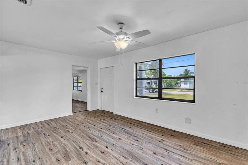 3 bedroom Single Family Residence at 218 6th Jpv Street, Jan Phyl Village Rep, Winter Haven — photo 2