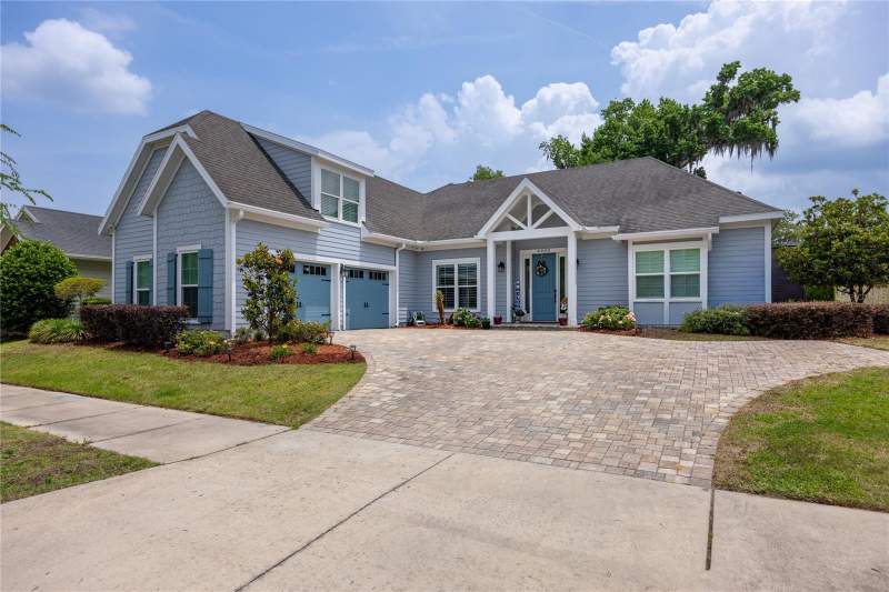 4003 NW 63RD WAY home for sale in Greystone