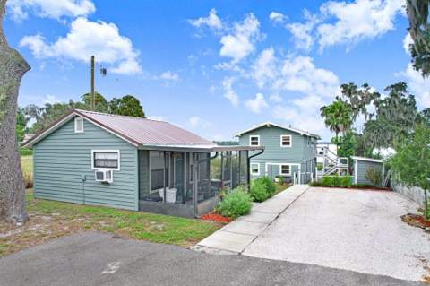 11337 Knights Griffin Road, Thonotosassa FL - photo 11 of 91