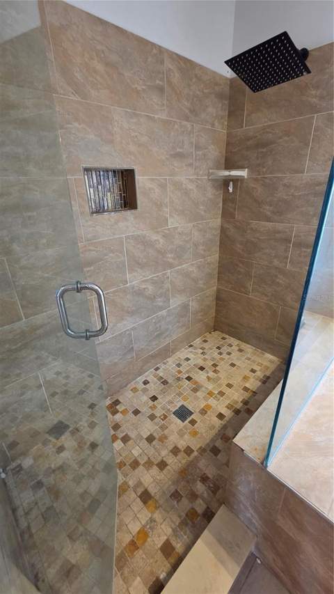 10422 Glen Willow Lane, Tampa FL - photo 22 of 46