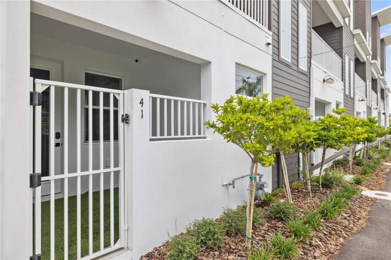 3 bedroom Townhouse at 41 29th Street, Driftwood On Central, St Petersburg — photo 3