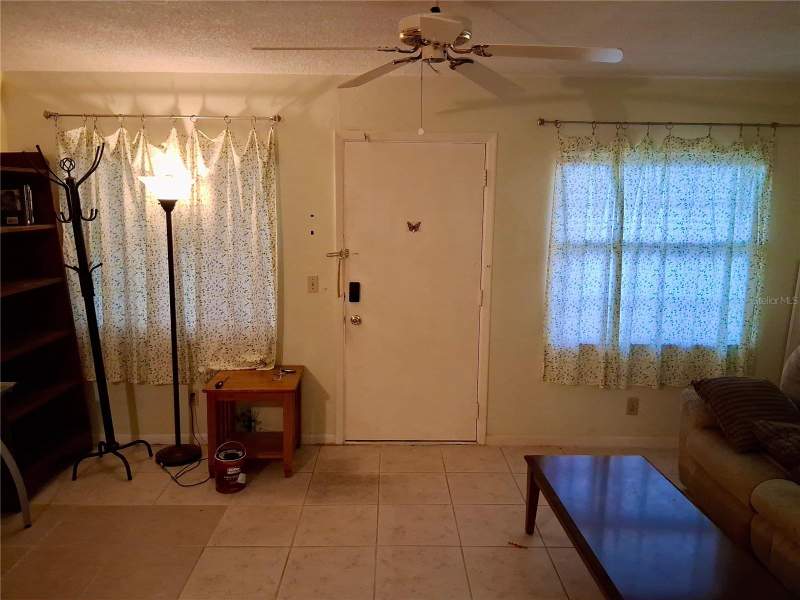 1 bedroom Condominium at 1250 S Pinellas Avenue #511, Green Dolphin Park Condo, Tarpon Springs — photo 3