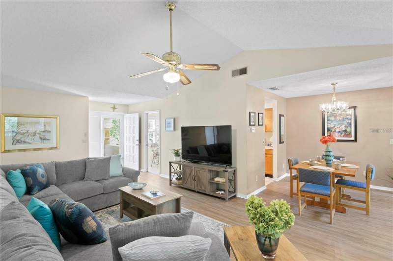 2 bedroom Condominium at 10823 Indian Hills Court #33, Cloisters At Bardmoor, Seminole — photo 5