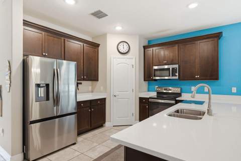 11632 Weaver Hollow Road, New Port Richey FL - photo 9 of 33