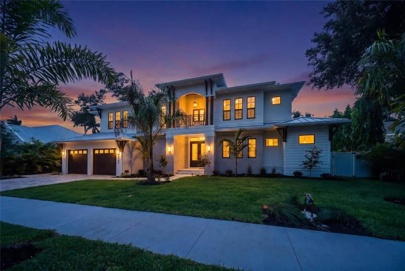 6 bedroom Single Family Residence at 3800 Flores Avenue, Granada, Sarasota — photo 4