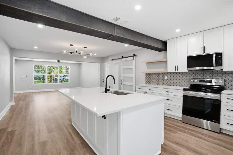 4 bedroom Single Family Residence at 707 Aberdeen Circle, Temple Terrace Riverside Subdi, Tampa — photo 5