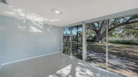 5529 Nutmeg Avenue, Sarasota FL - photo 17 of 33