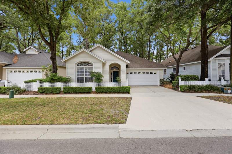 5231 SW 103RD DRIVE home for sale in Haile Plantation