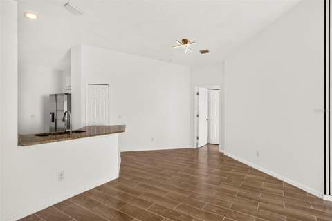 12826 Longcrest Drive, Riverview FL - photo 12 of 57