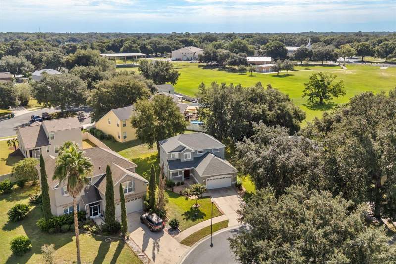 3 bedroom Single Family Residence at 413 Split Oak Court, Eustis Misty Oaks, Eustis — photo 2