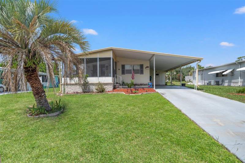 2 bedroom Manufactured Home at 7457 Montrose Avenue, Brookridge Comm, Brooksville — photo 2