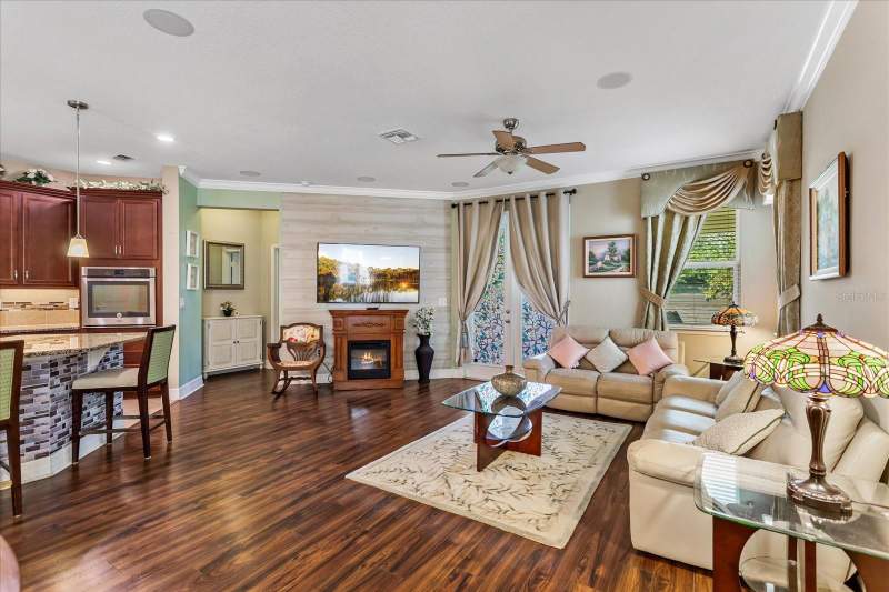 5 bedroom Single Family Residence at 4914 Grassendale Terrace, Silverleaf, Sanford — photo 5