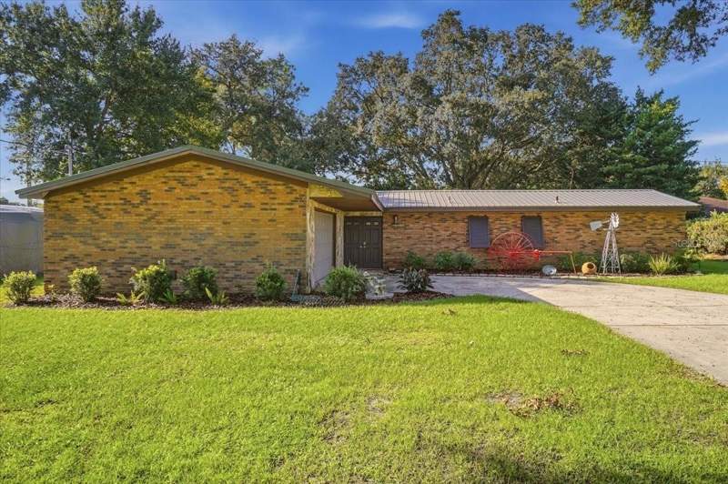 3 bedroom Single Family Residence at 611 E Highland Drive, Lakeland, Lakeland — photo 3