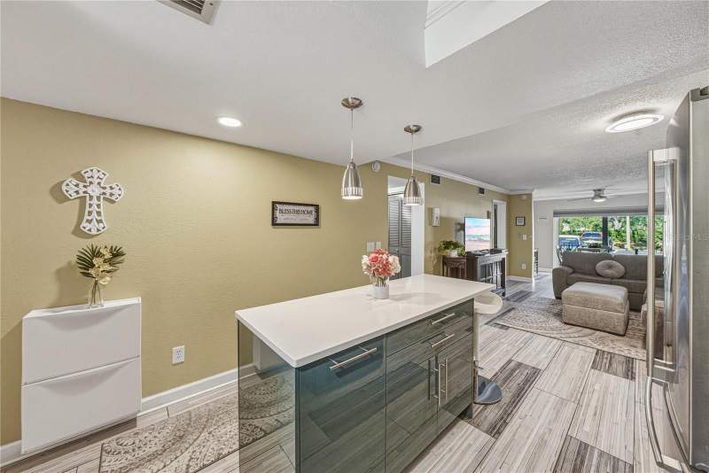 2 bedroom Condominium at 801 83rd Avenue #108, Asbury Arms Condo, St Petersburg — photo 5