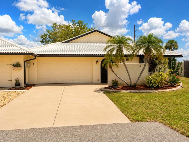 14 IDLE SANDS DRIVE home for sale in Hourglass Lakes