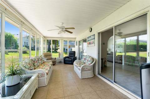 10520 Springwood Drive, Port Richey FL - photo 18 of 38