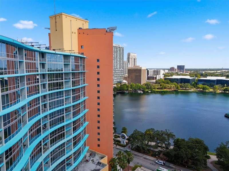 2 bedroom Condominium at 322 E CENTRAL BOULEVARD #912, WAVERLY ON LAKE EOLA, ORLANDO — photo 5