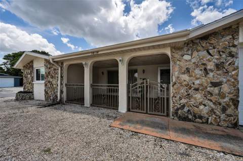 5834 Embay Avenue, New Port Richey FL - photo 6 of 55