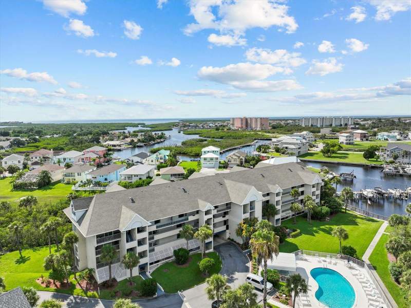 3 bedroom Condominium at 5537 Sea Forest Drive #307, Heather Cove New Port, New Port Richey — photo 2