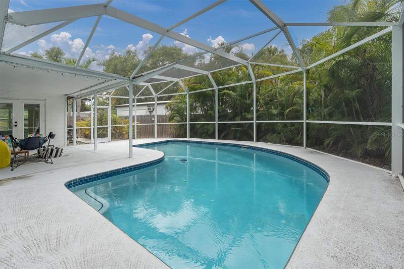 2 bedroom Single Family Residence at 4986 Woodland Drive, Bay Woods Sub 1 Talleys, St Petersburg — photo 3