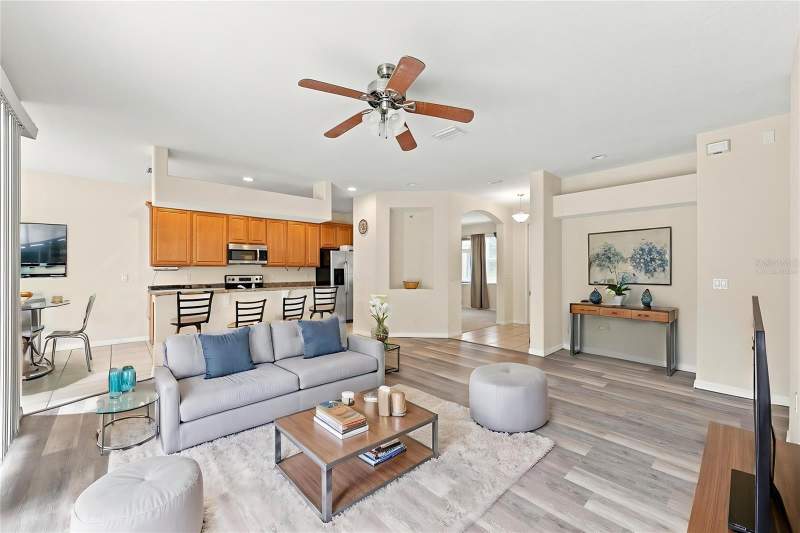 4 bedroom Single Family Residence at 4469 Stoney River Drive, Creekside, Mulberry — photo 2
