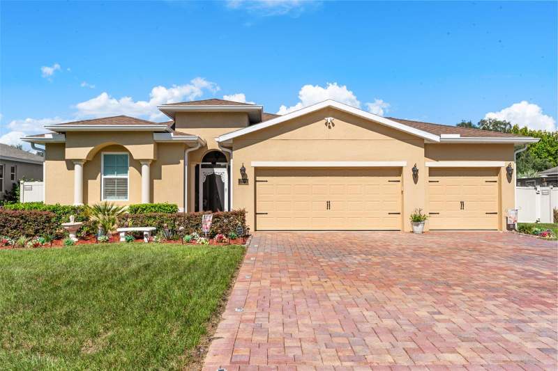 Howey Palm Gardens