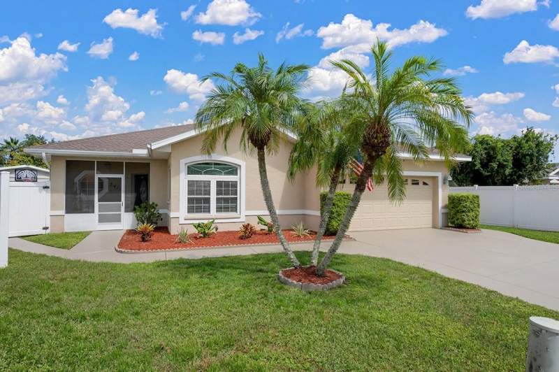 3 bedroom Single Family Residence at 2411 49th Avenue, Hammock Place, Bradenton — photo 2