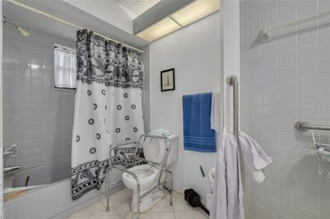 1338 Greenlea Drive, Holiday FL - photo 18 of 31