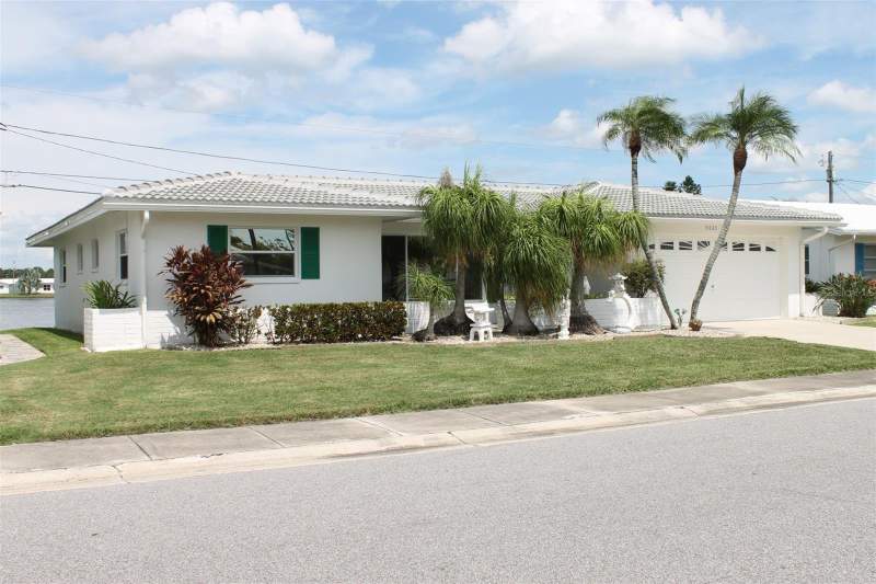 Mainlands Of Tamarac By The Gulf