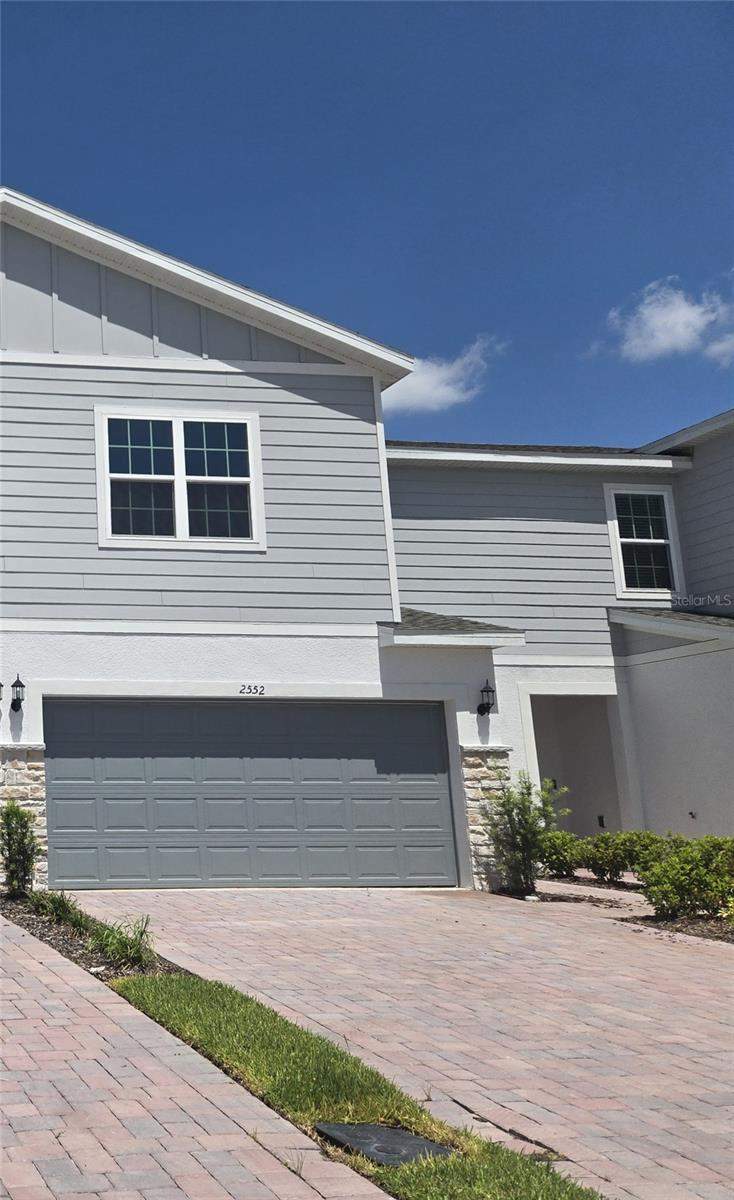4 bedroom Townhouse at 2552 STARRY POINT, SKY LAKES PH 2 & 3, ST CLOUD — photo 1