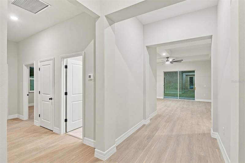 4 bedroom Single Family Residence at 42435 Royal Trails Road, Royal Trails Unit 01, Eustis — photo 5