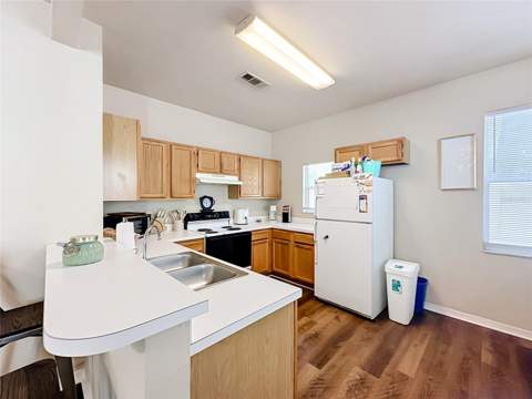 1710 NW 7th Street #604, Gainesville FL - photo 11 of 33