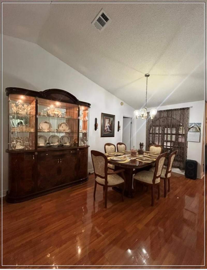 3 bedroom Single Family Residence at 10103 Chesham Drive, Deans Landing At Sheffield Forest Phase 1, Orlando — photo 4