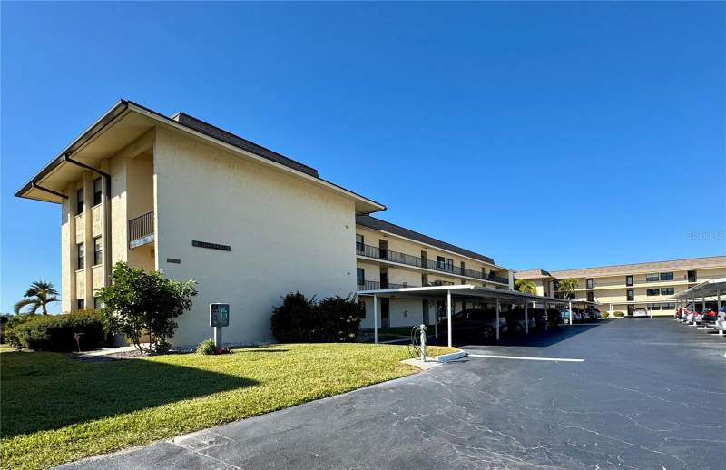 12300 VONN ROAD #5304 home for sale in Villas De Golf Condo