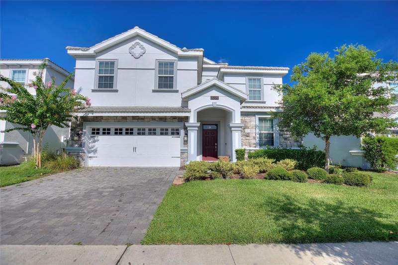 1594 SANDBAGGER DRIVE home for sale in Stoneybrook South