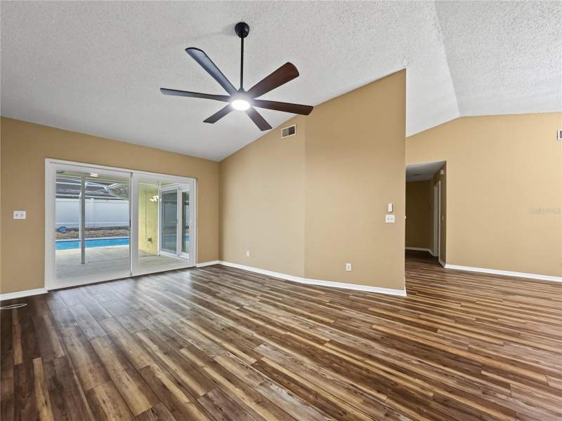 3 bedroom Single Family Residence at 2510 Brimhollow Drive, Buckhorn Second Add Unit, Valrico — photo 5