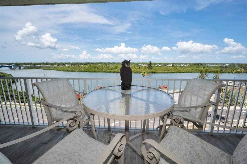 2 bedroom Condominium at 18610 Gulf Boulevard #610, Holiday Villas 3, Indian Shores — photo 2
