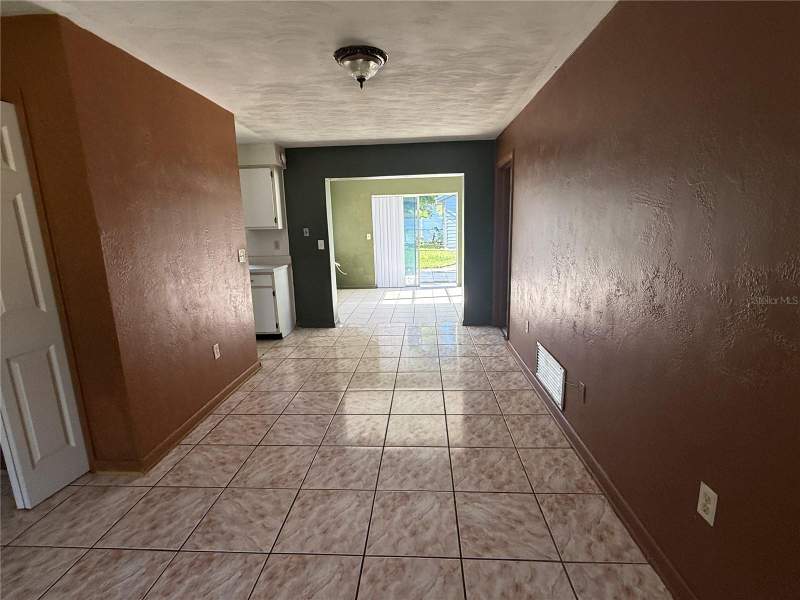 3 bedroom Single Family Residence at 3802 E Esther Street, Grove Villa, Orlando — photo 5