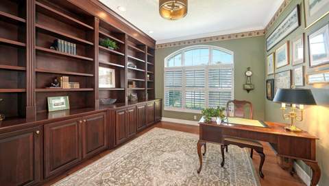 8008 Royal Birkdale Circle, Lakewood Ranch FL - photo 19 of 86