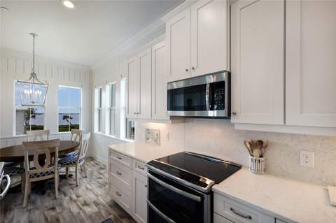 318 Compass Point Drive #202, Bradenton FL - photo 14 of 79
