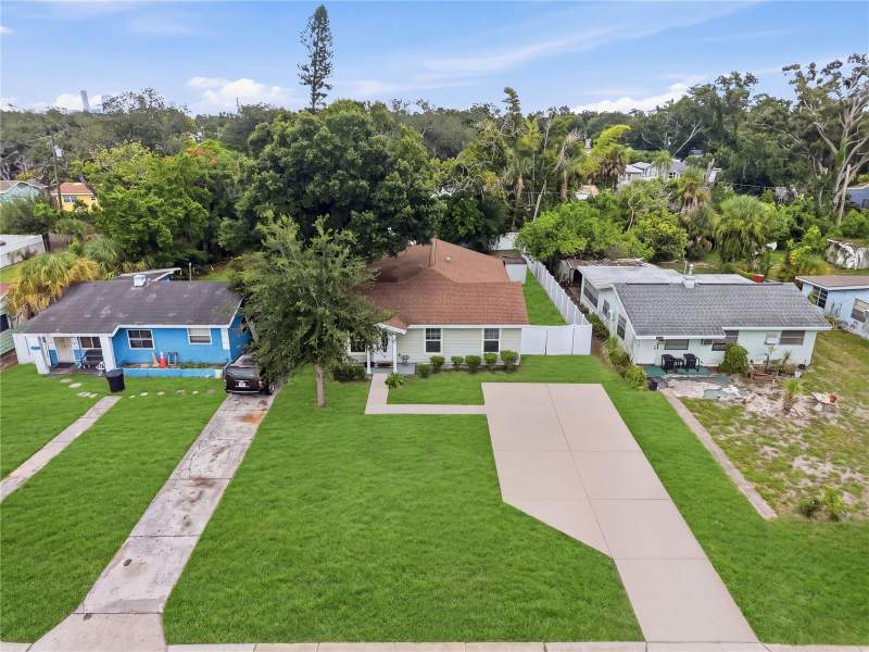 4 bedroom Single Family Residence at 1542 28TH STREET, MEDLEY GARDENS, ST PETERSBURG — photo 2