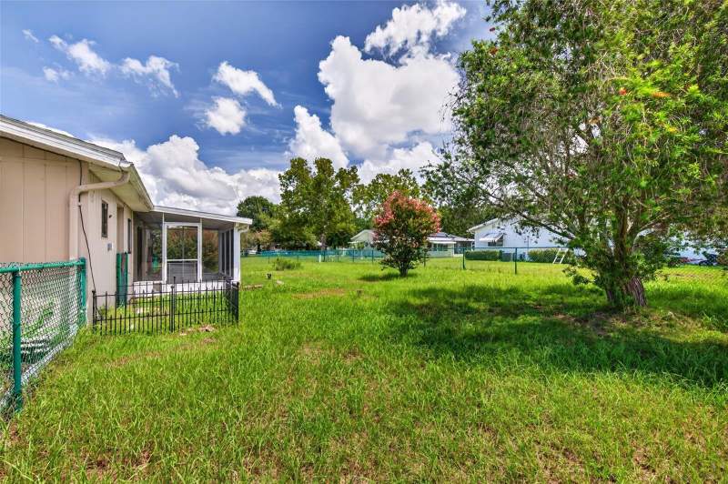 2 bedroom Single Family Residence at 10405 SW 98th Terrace, Pine Run Estate, Ocala — photo 3