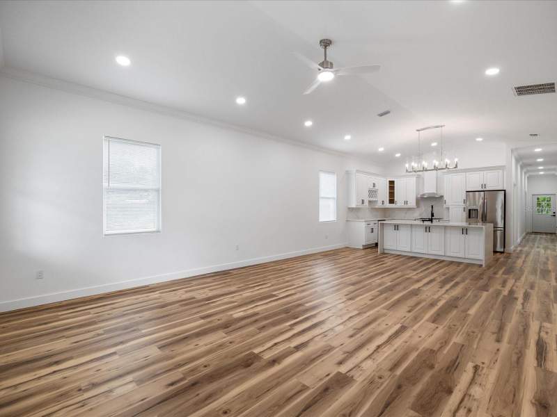 3 bedroom Single Family Residence at 611 Elm Street, Lincoln Heights, Safety Harbor — photo 3