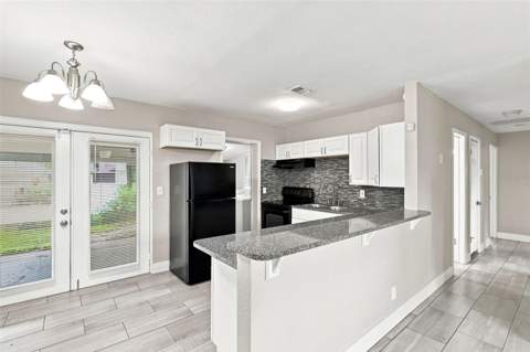 216 Graham Street, Daytona Beach FL - photo 10 of 45