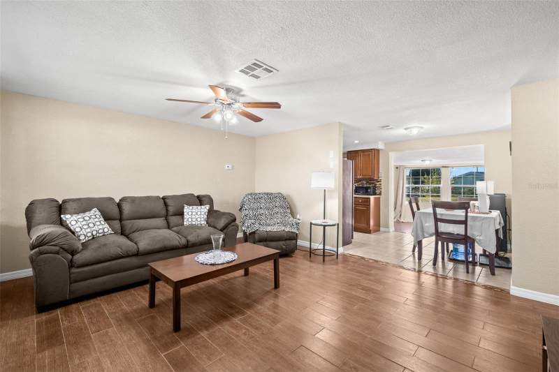 2 bedroom Single Family Residence at 4642 Eastwood Lane, Eastwood Acres, Holiday — photo 3