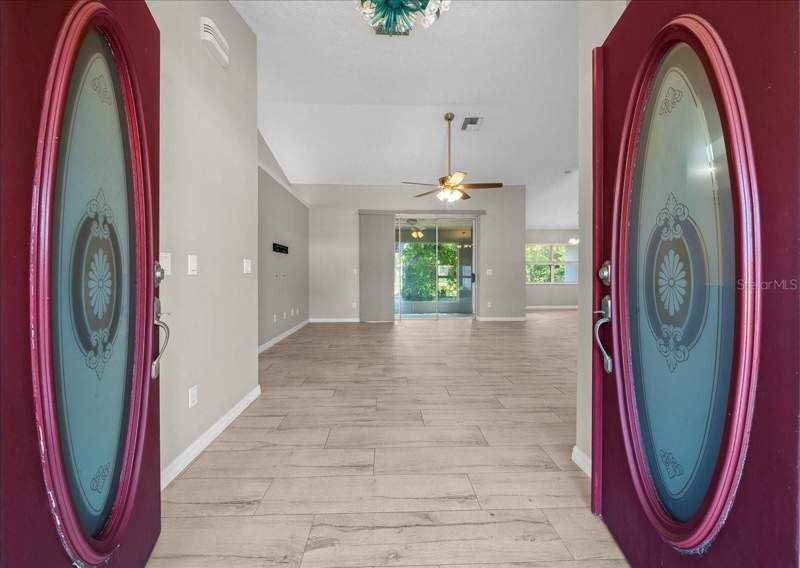 3 bedroom Single Family Residence at 10707 SW 74th Avenue, Kings Court First Add, Ocala — photo 3
