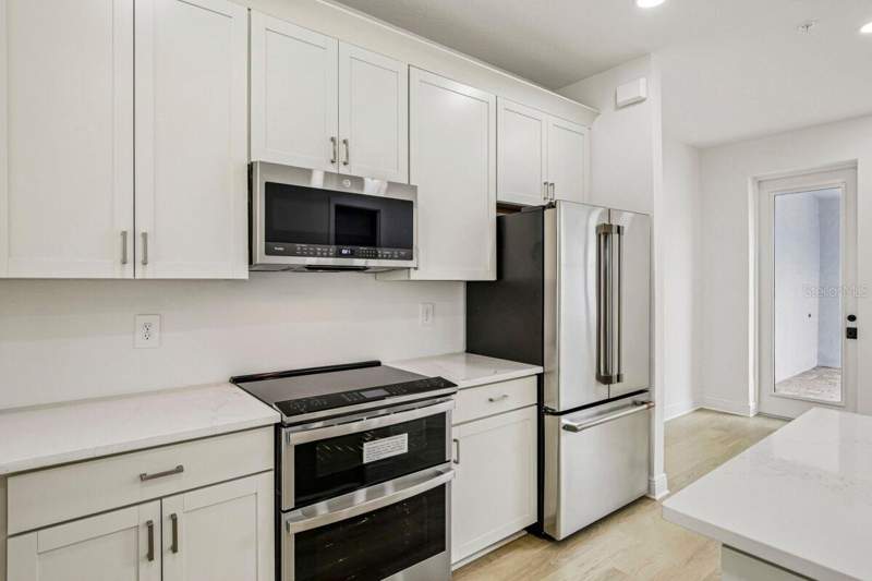 3 bedroom Townhouse at 17817 Broadleaf Loop, Palmera At Wellen Park, Venice — photo 5